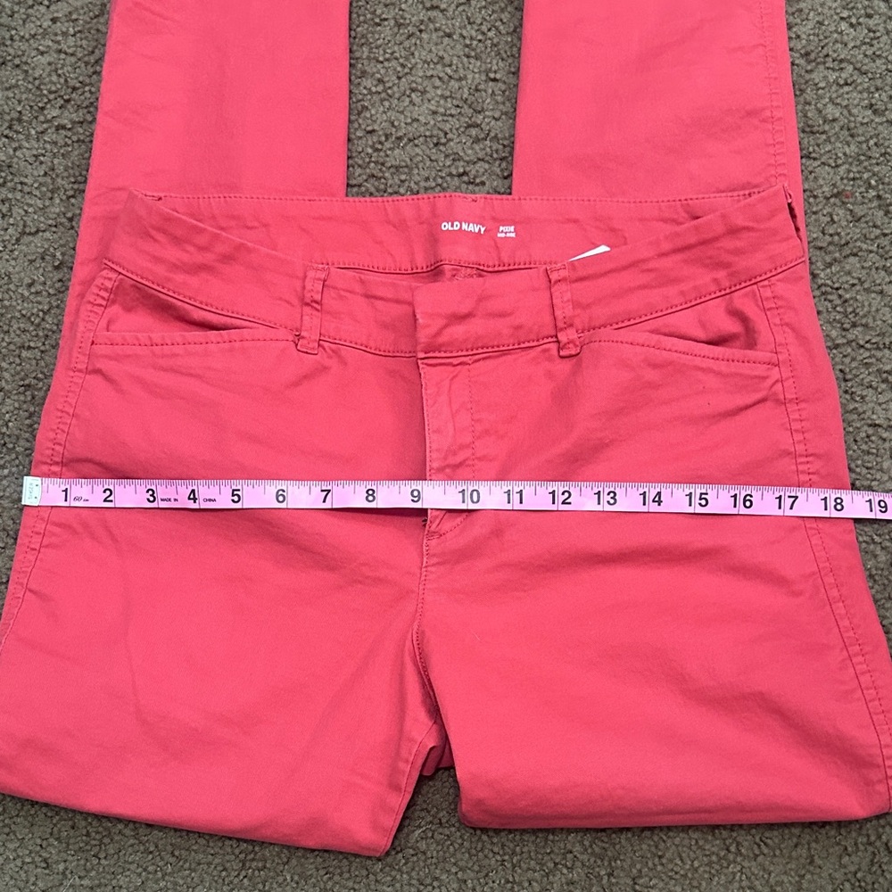 Old Navy Coral Pixie Pants - Picture 3 of 5